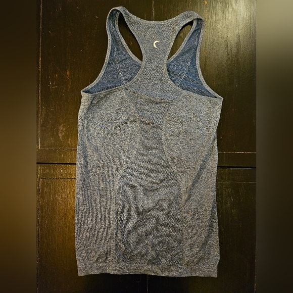 Zyia chill tank - Picture 2 of 2